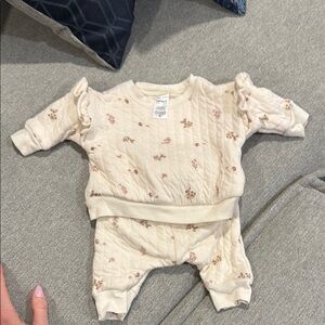 Carters newborn outfit
